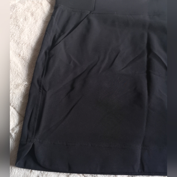 NWOT 32 Degrees skort. Size L - Picture 4 of 14